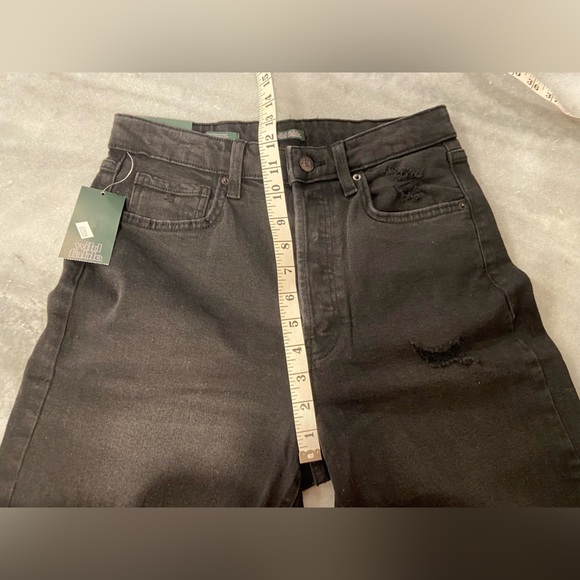 NWT Wild Fable Size 6 Highest Rise Straight Leg Black Distressed Jeans Raw Hem - Picture 8 of 12